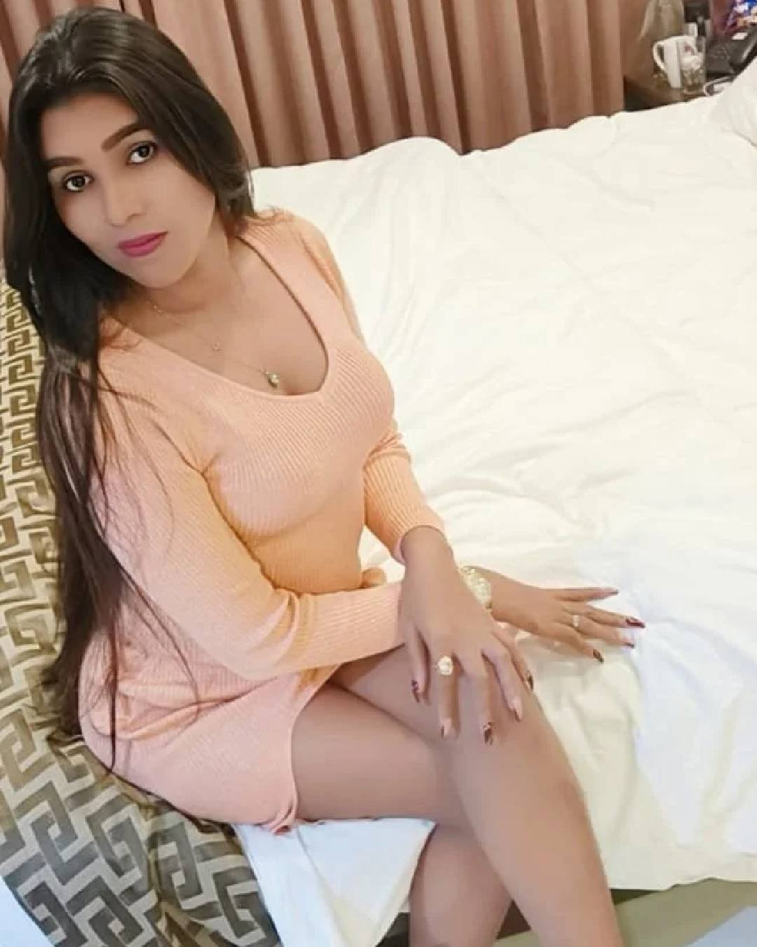 Model call girl in Dehradun Anvi profile